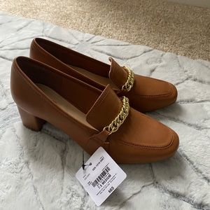 Tan heeled loafers size 7.5